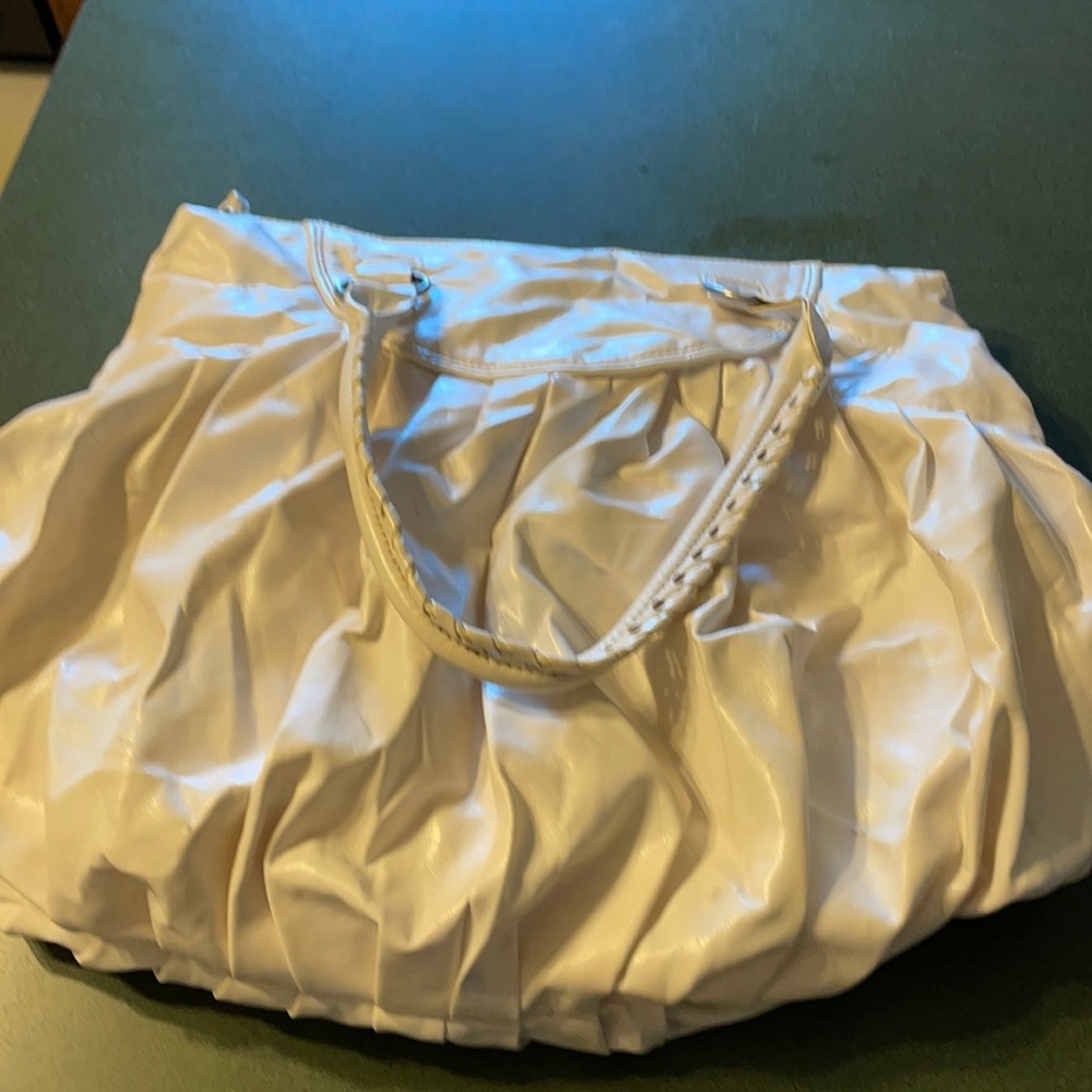 Kirra  white bag lrg
